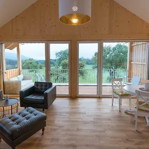 Hinterland Apartment